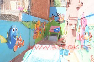 graffiti patio guarderia infantil
